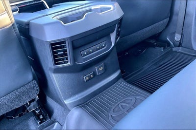 2022 Toyota Tundra Hybrid Platinum