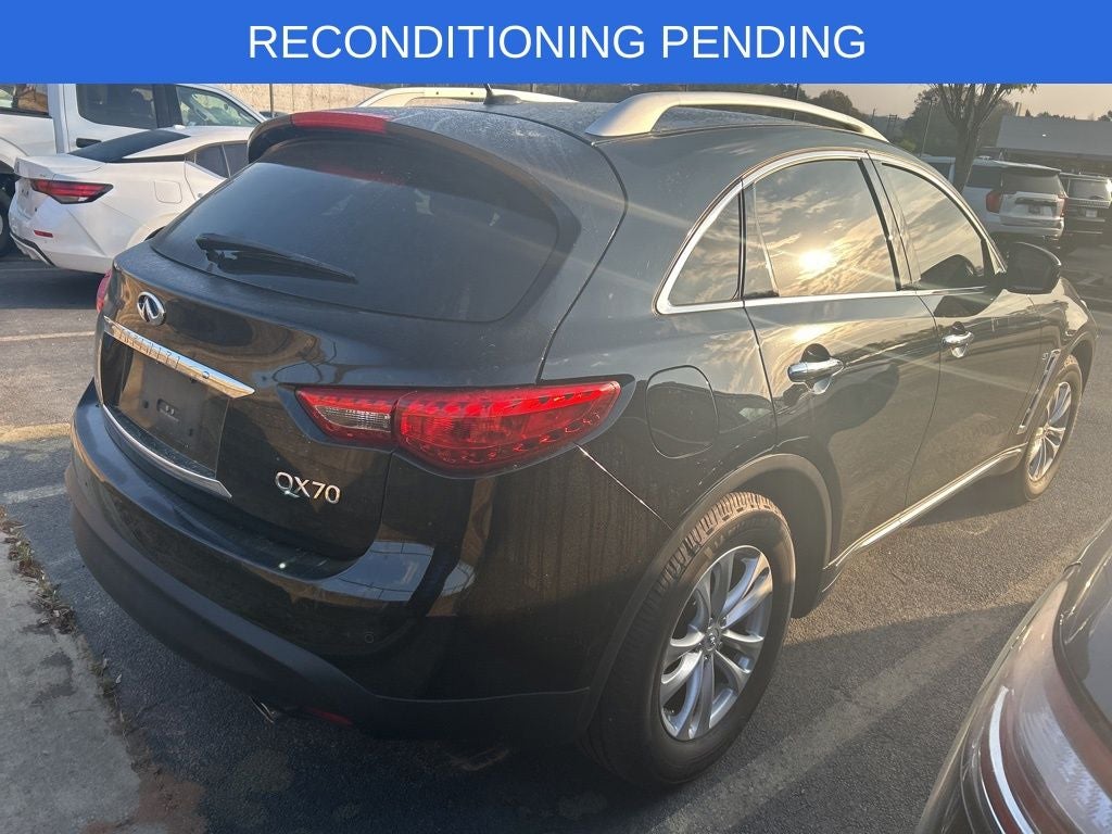 2016 INFINITI QX70 Base