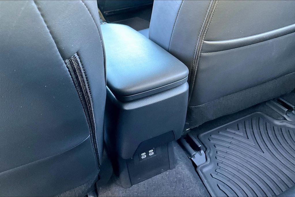 2023 Toyota Prius XLE