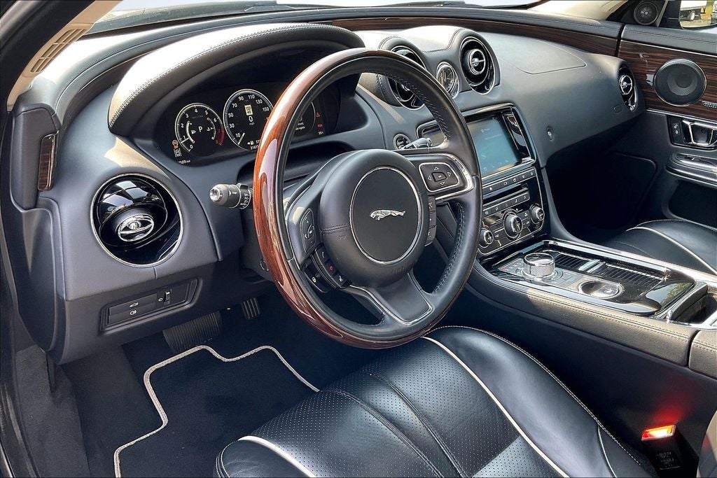2018 Jaguar XJ R-Sport