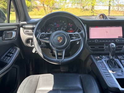 2021 Porsche Macan Base