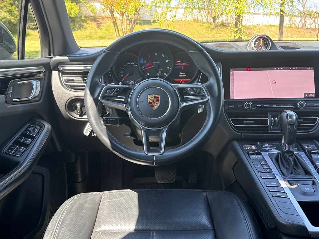 2021 Porsche Macan Base