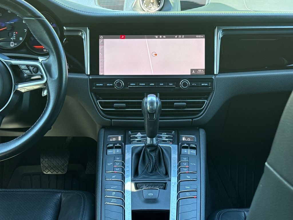 2021 Porsche Macan Base