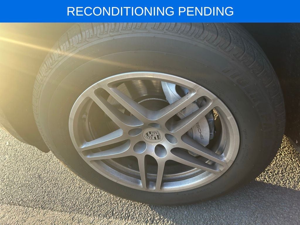 2021 Porsche Macan Base