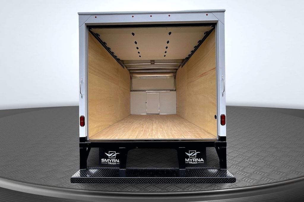 2027 Ford E-350SD Base Cutaway