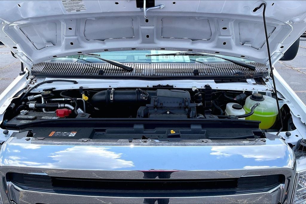 2026 Ford E-350SD Base Cutaway