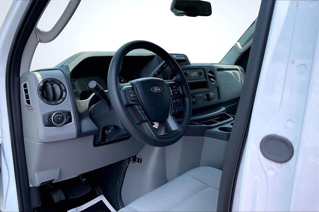 2026 Ford E-350SD Base Cutaway