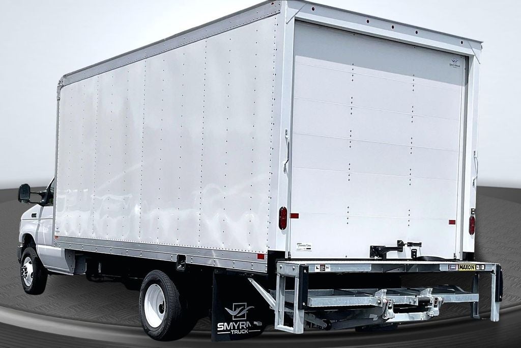 2027 Ford E-450SD Base
