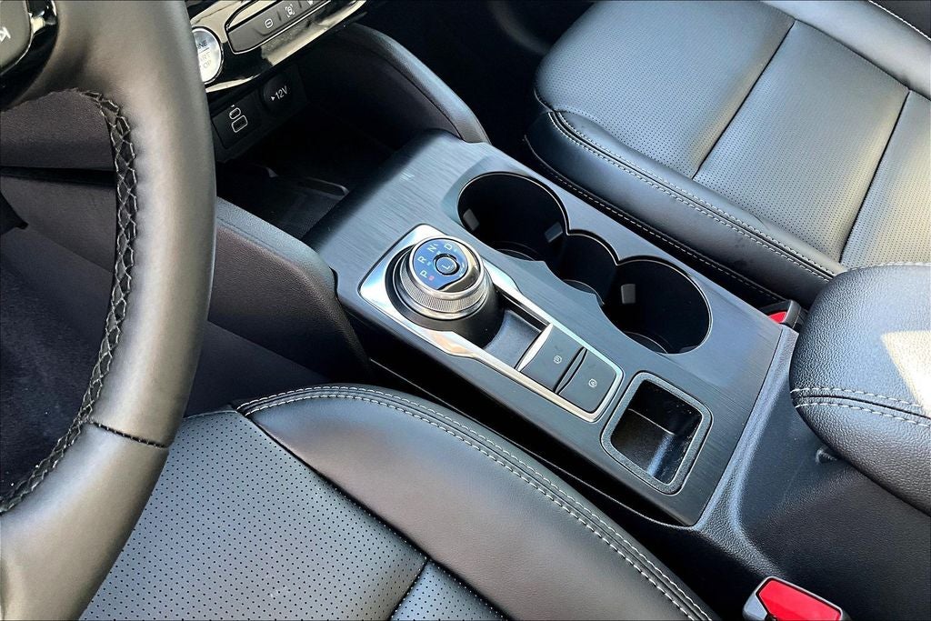 2026 Ford Escape Hybrid Platinum