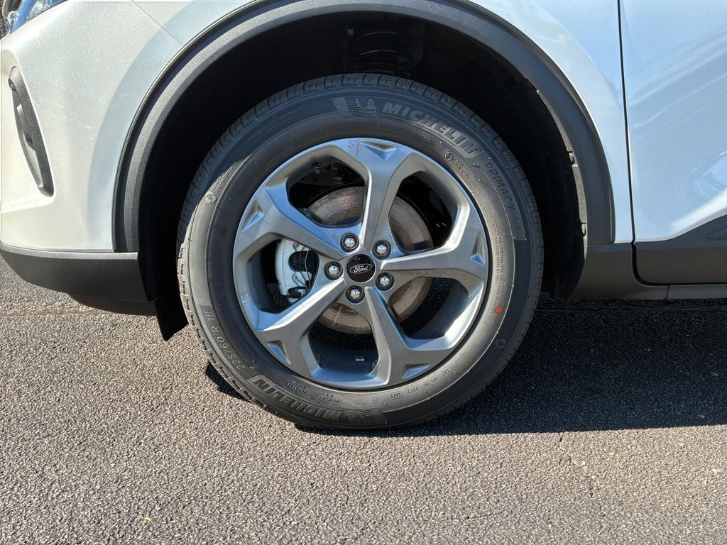 2026 Ford Escape Hybrid ST-Line Select