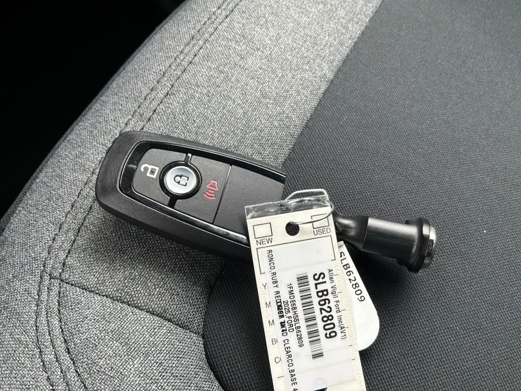 2025 Ford Bronco Base