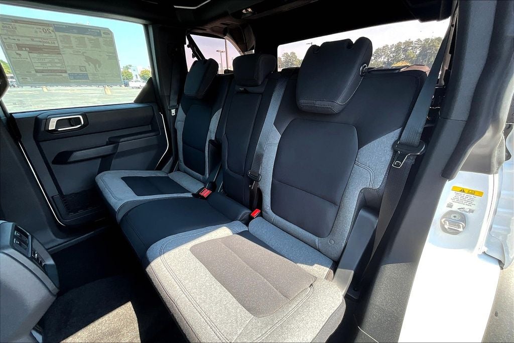 2025 Ford Bronco Base