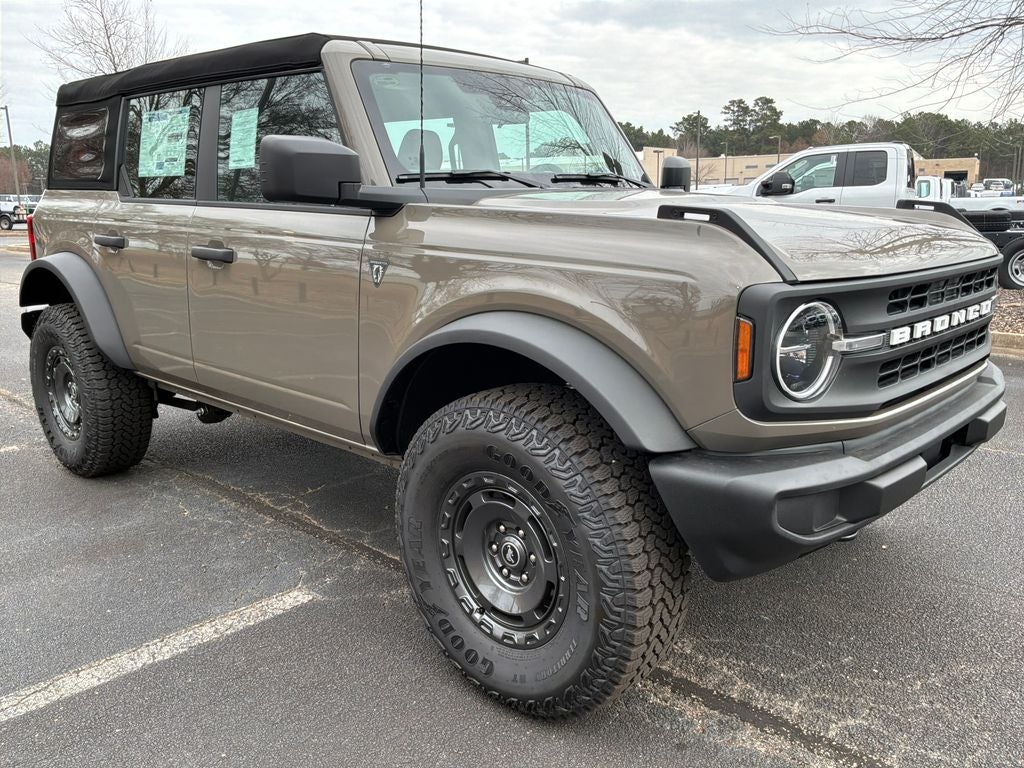 2025 Ford Bronco Base