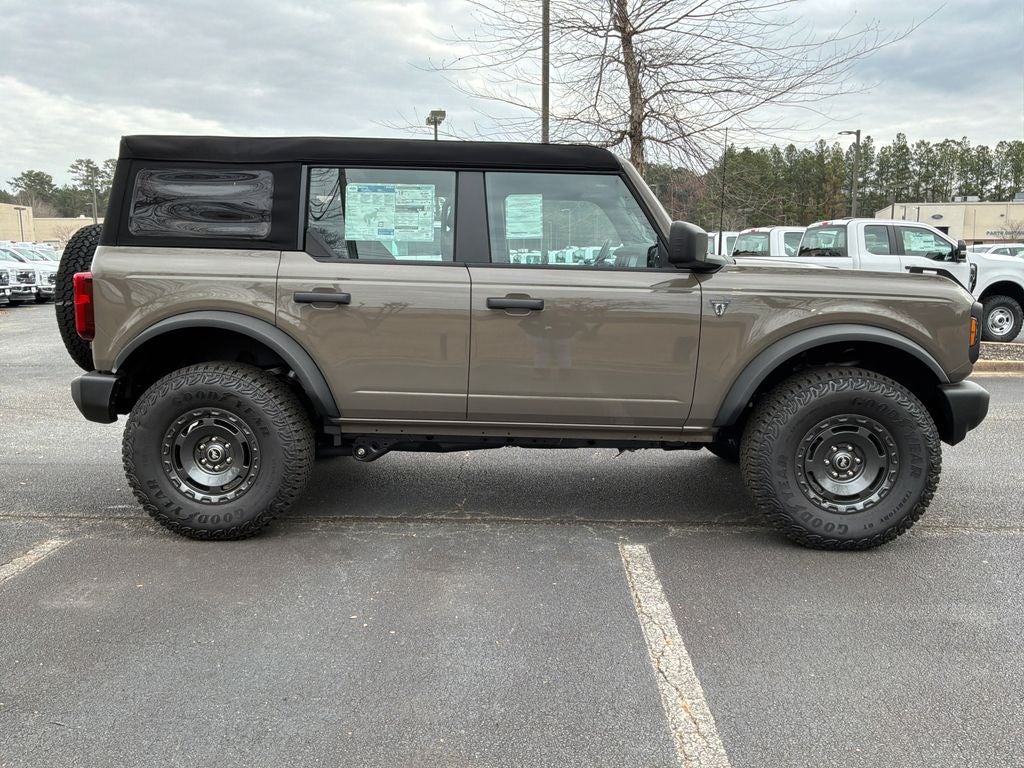 2025 Ford Bronco Base