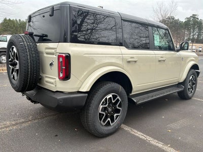 2025 Ford Bronco Outer Banks