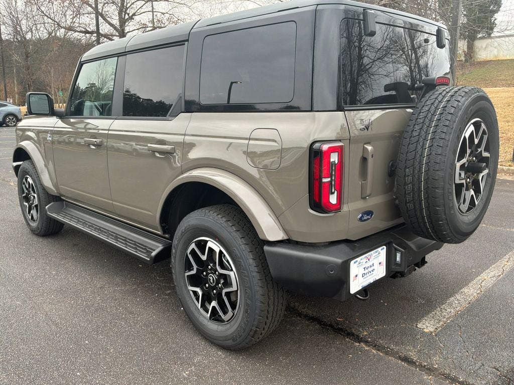 2025 Ford Bronco Outer Banks