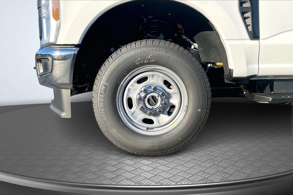 2027 Ford F-250SD XL