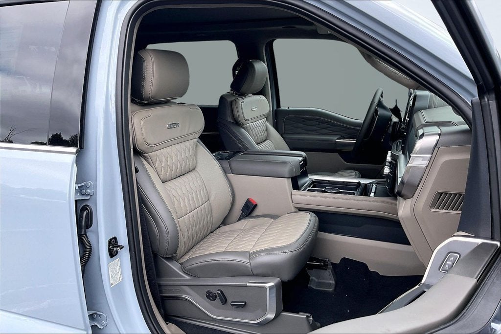 2027 Ford F-250SD Platinum
