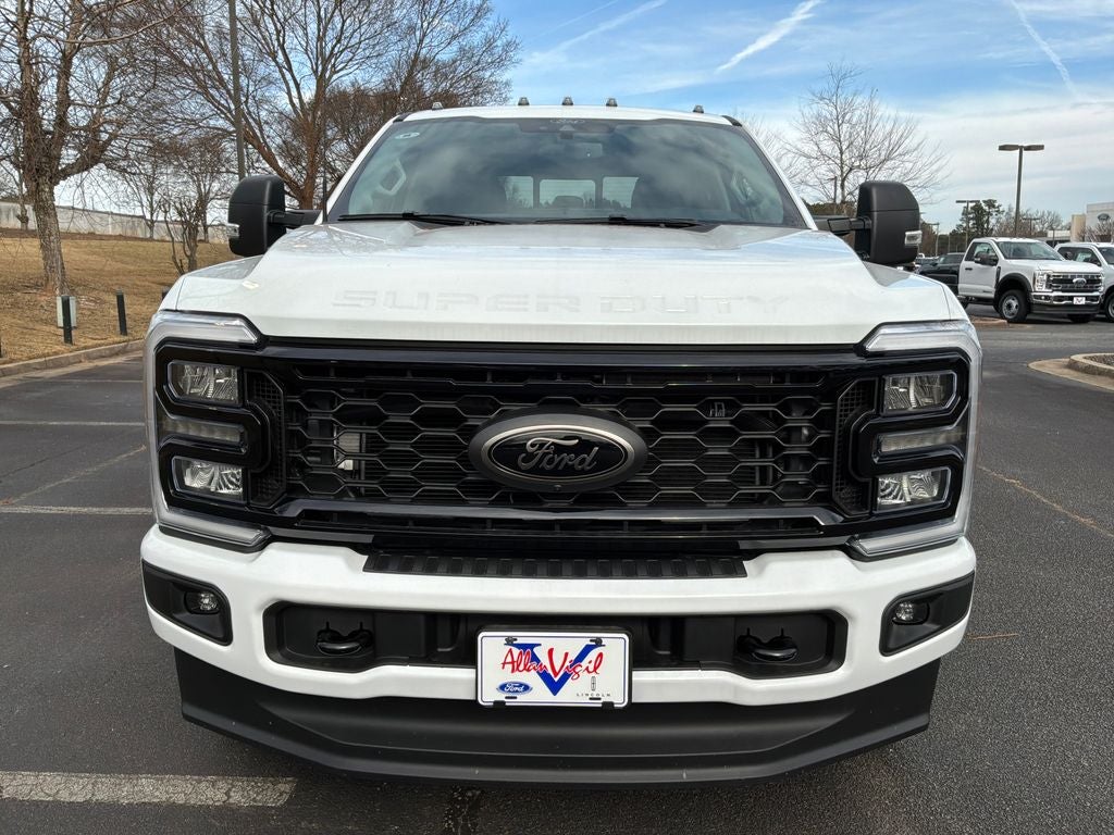 2025 Ford F-350SD XLT