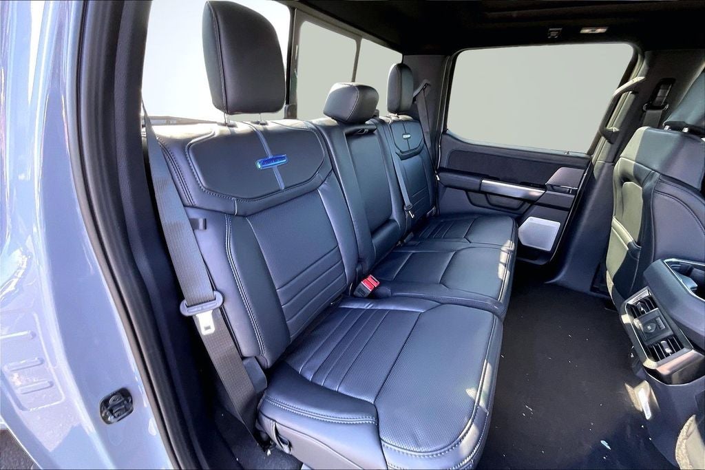2026 Ford F-350SD Platinum DRW