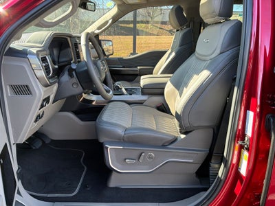 2025 Ford F-150 Platinum