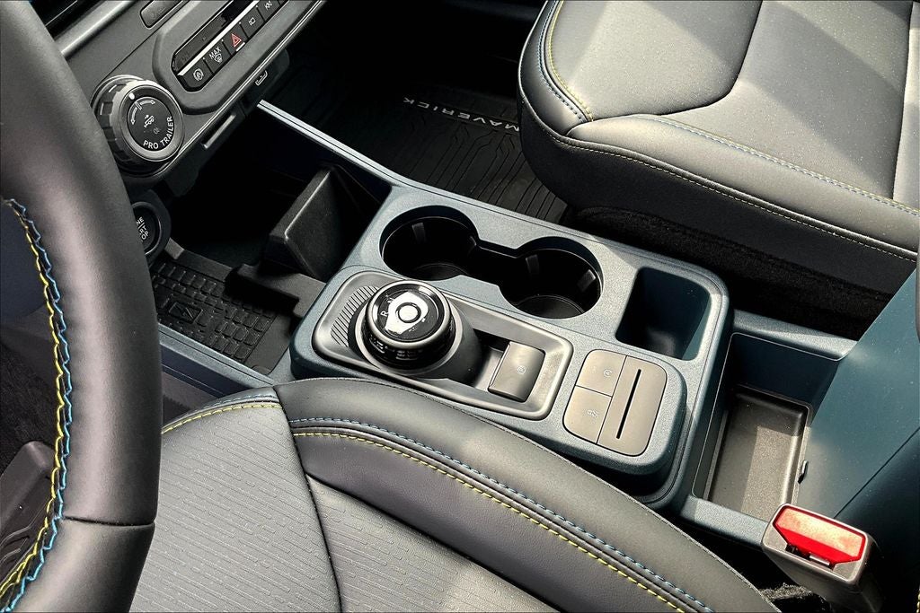 2025 Ford Maverick Lobo High